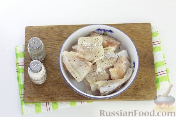 Филе трески с фасолью, горошком и овощами (в духовке)