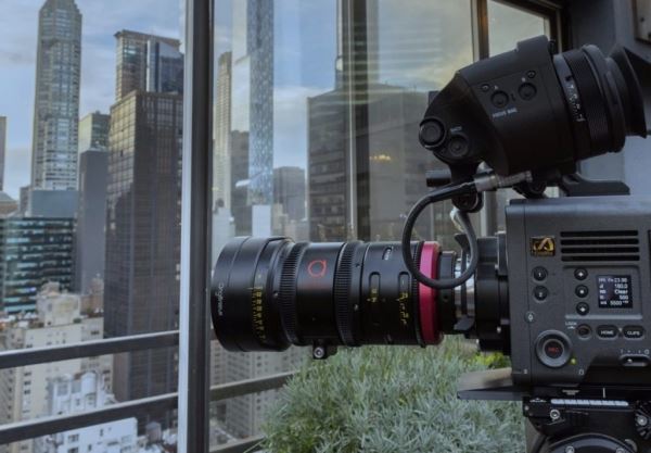 Представлен кинообъектив Angenieux Optimo Ultra Compact 37-102mm T2.9