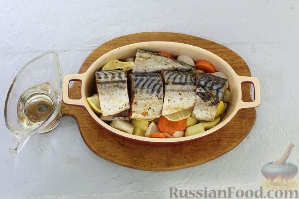 Скумбрия, запечённая с картошкой