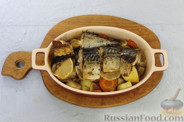 Скумбрия, запечённая с картошкой