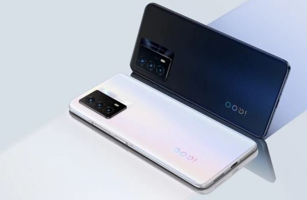 Представлен смартфон iQOO Z5 5G с 64-мегапиксельной основной камерой