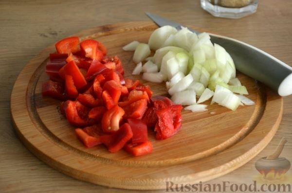 Рис с курицей, тыквой и сладким перцем (на сковороде)