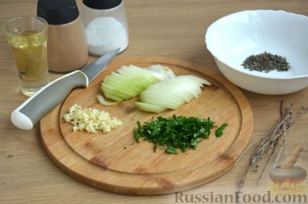 Тыква, запечённая с курицей и сладким перцем