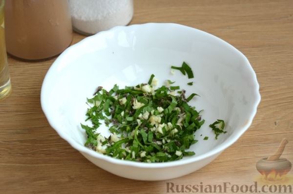 Тыква, запечённая с курицей и сладким перцем